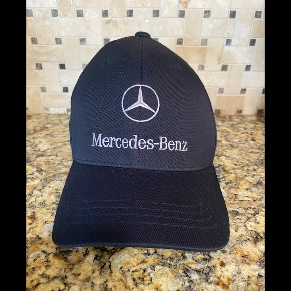 Other - Mercedes Benz hat nwot